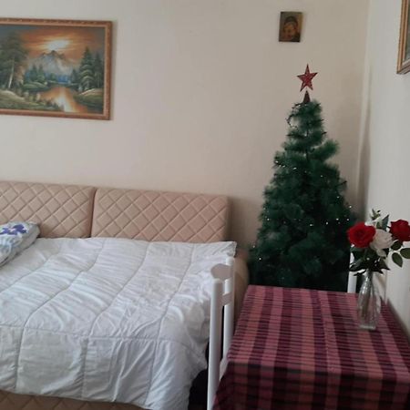 Gezimi Apartament Apartman Korça Kültér fotó