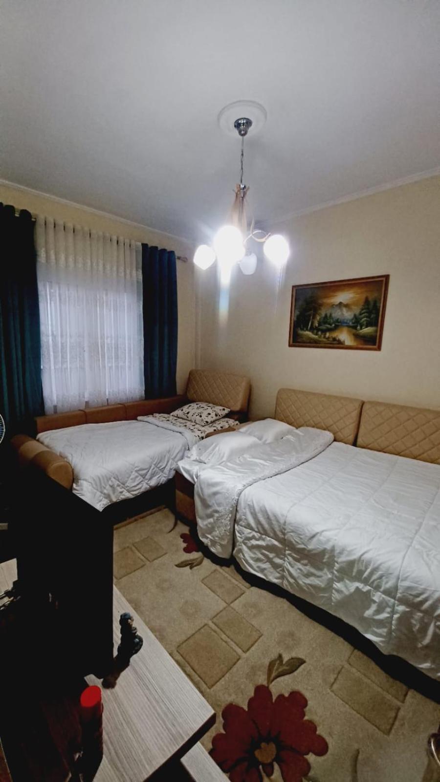 Gezimi Apartament Apartman Korça Kültér fotó